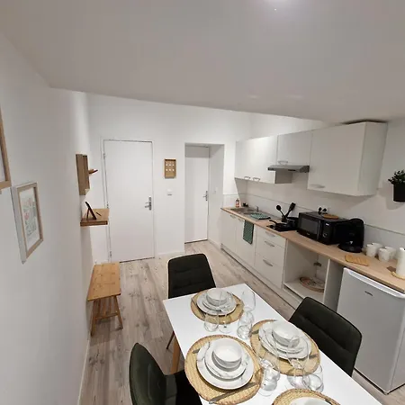 Les Hyper Centre D'avesnes-sur-helpe Apartamento *