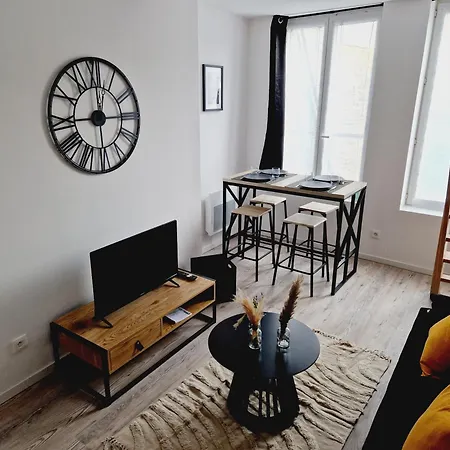 Les Hyper Centre D'avesnes-sur-helpe Apartment Avesnes-sur-Helpe