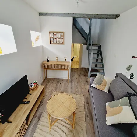 Les Hyper Centre D'avesnes-sur-helpe Apartment Avesnes-sur-Helpe